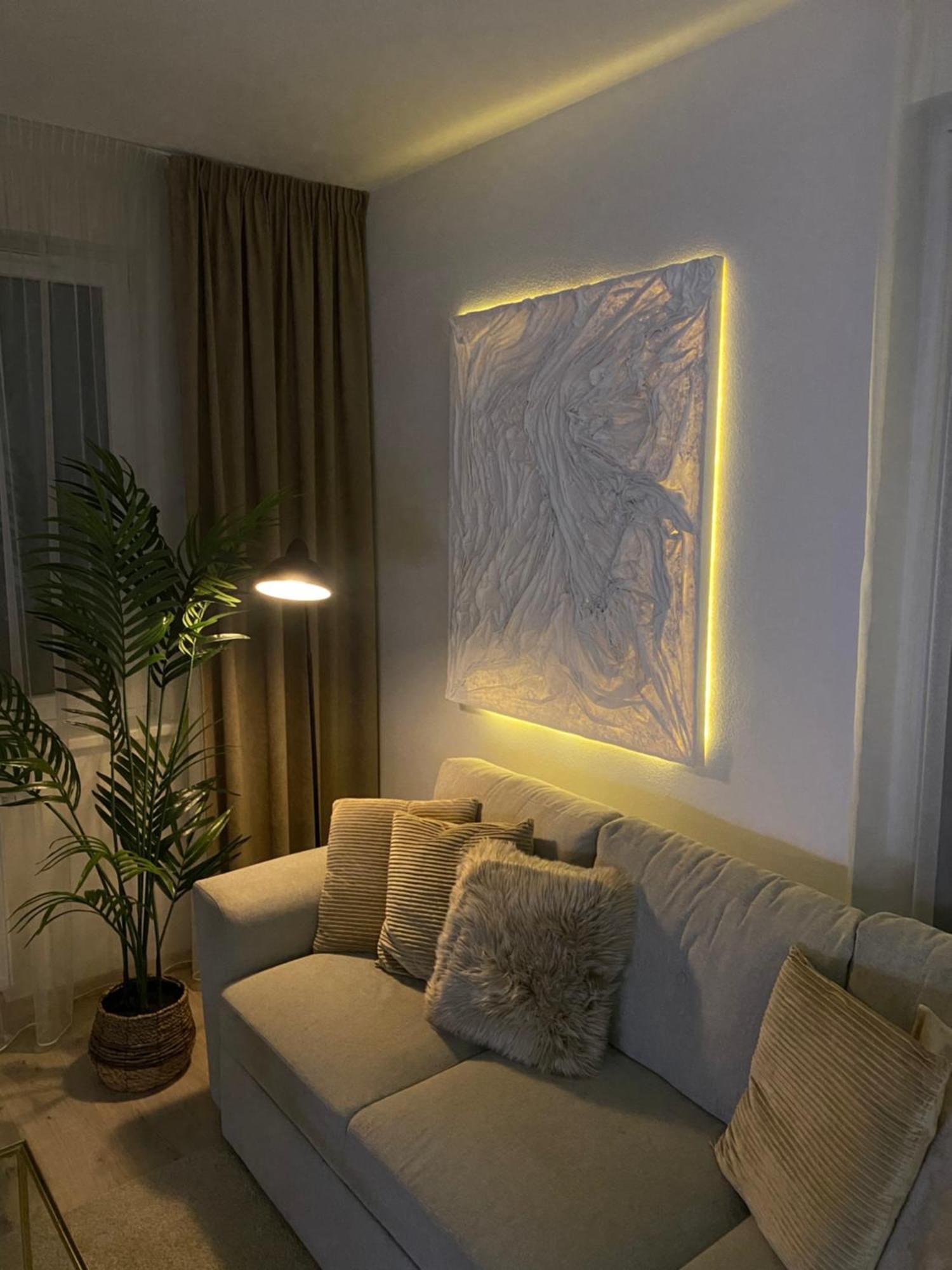 The Elite Suite II Downtown Ac & Garage Parking Bratislava Luaran gambar